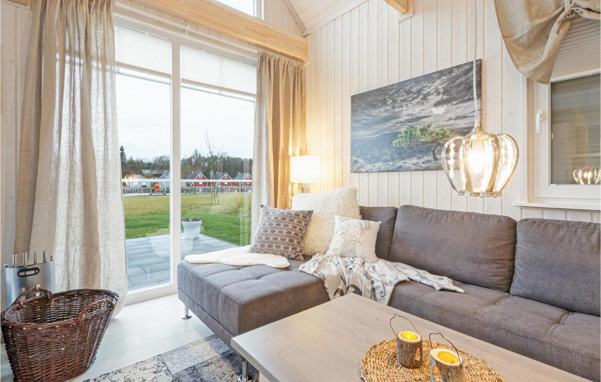 2 Bedroom Stunning Home In Zerpenschleuse Екстериор снимка